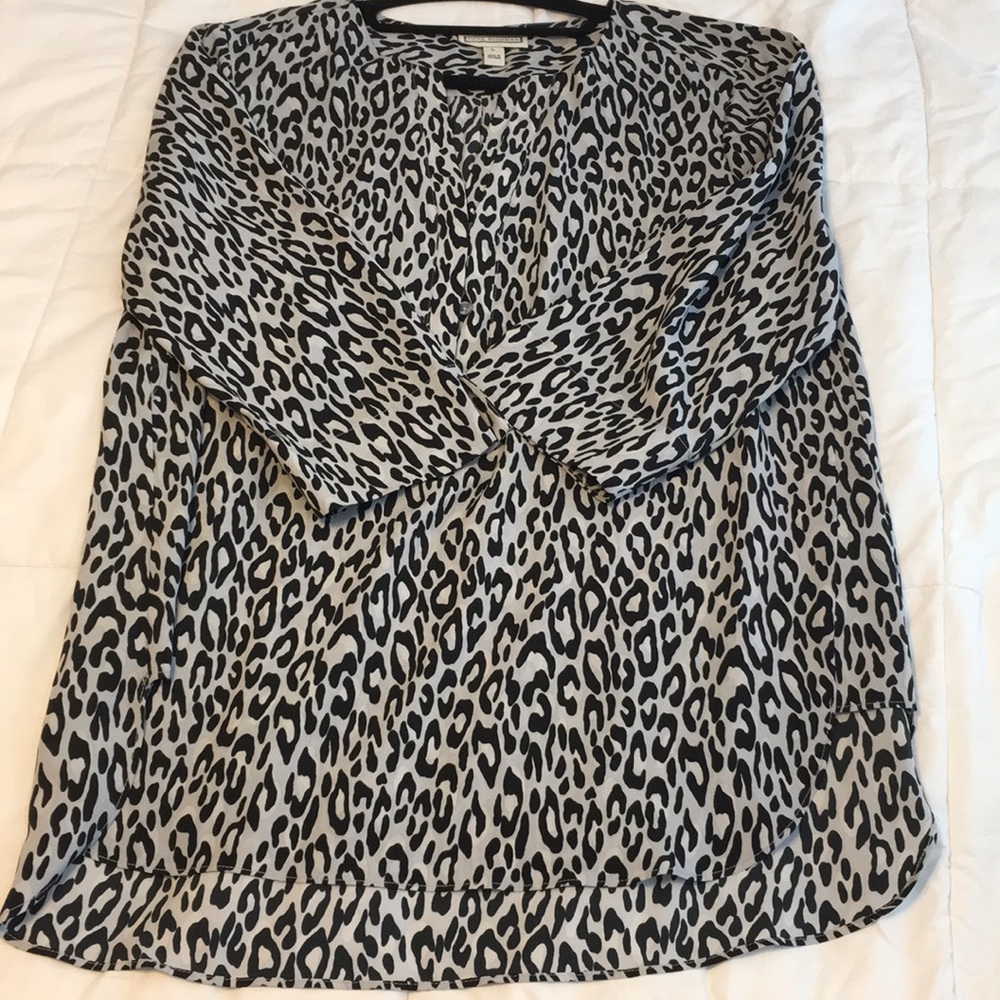 Dana Buchman tunic